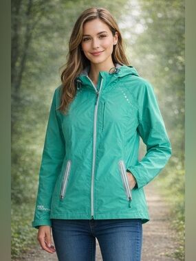 Free Country Women's Green  Hooded Windbreaker Jacket
